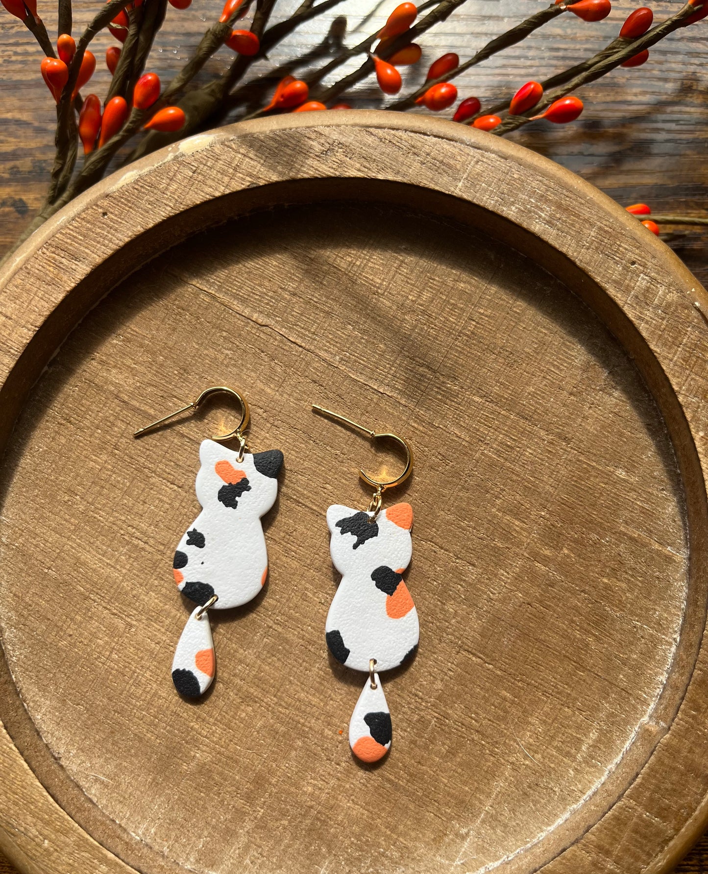 Kitty w/dangle tail Polymer Clay Earrings