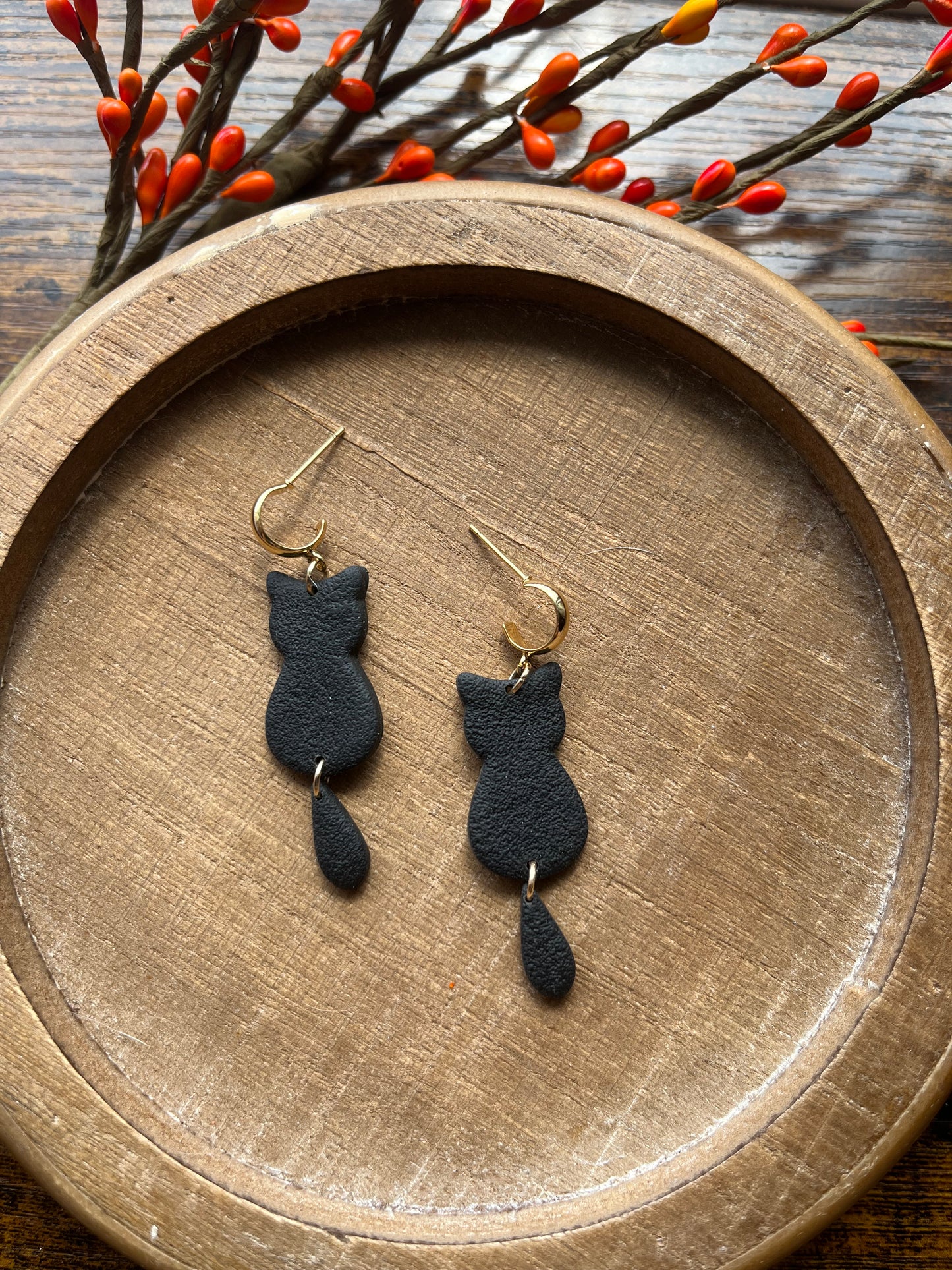 Kitty w/dangle tail Polymer Clay Earrings